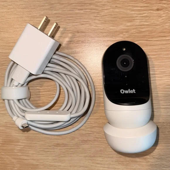 Owlet Video Monitor with White and Black Design - Picture 3 of 4